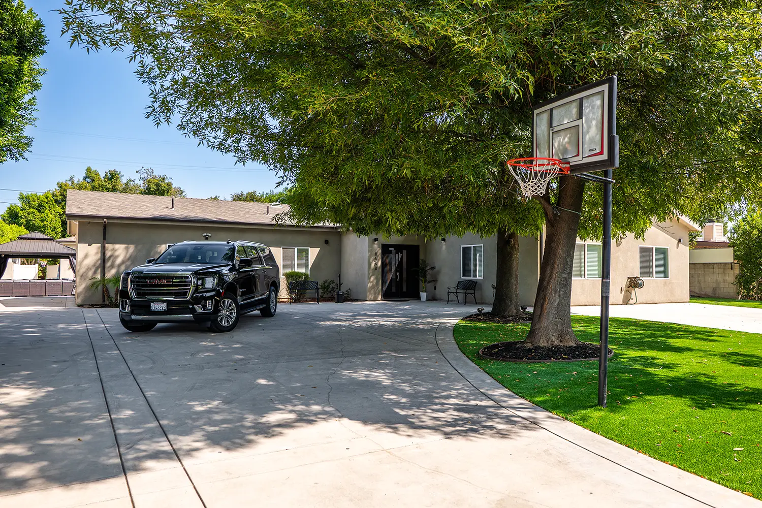 Client reflecting during recovery process