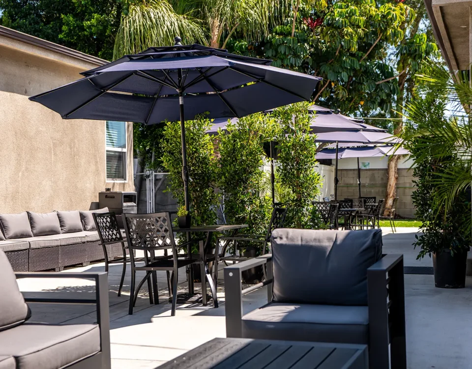 Relaxing lounge at Peaceful Life Recovery